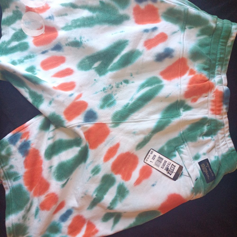 Akoo shorts - Picture 3 of 3